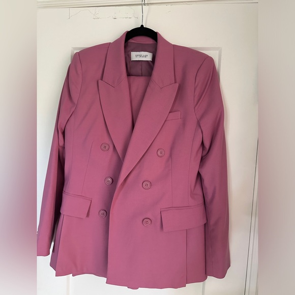 Derek lam 10 Crosby double Breasted suit. Size 6. Worn once! - Picture 2 of 7